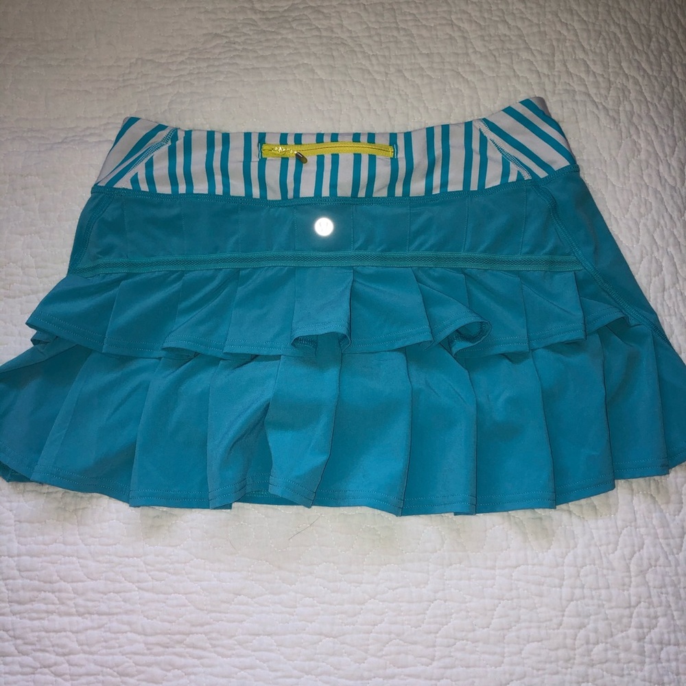lululemon athletica teal skirt
